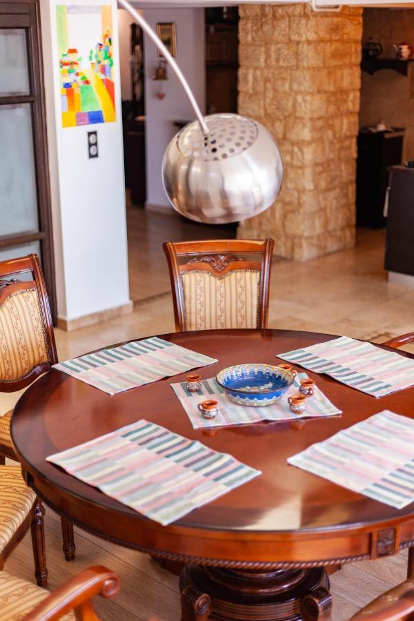 Spacious Apartment In City Centre ヤシ エクステリア 写真