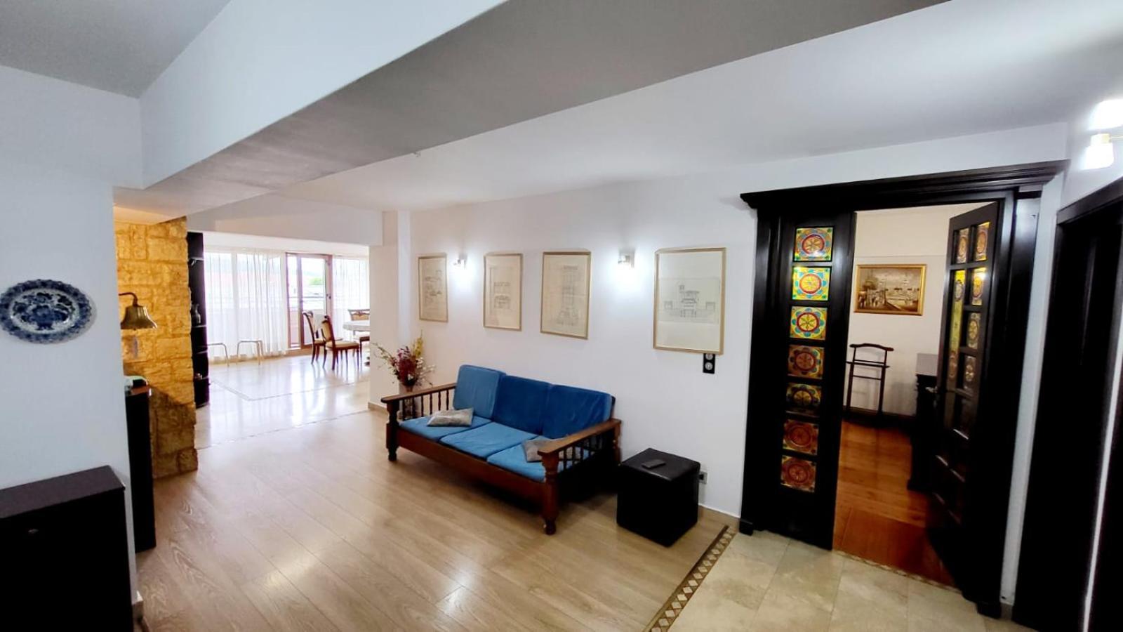 Spacious Apartment In City Centre ヤシ エクステリア 写真